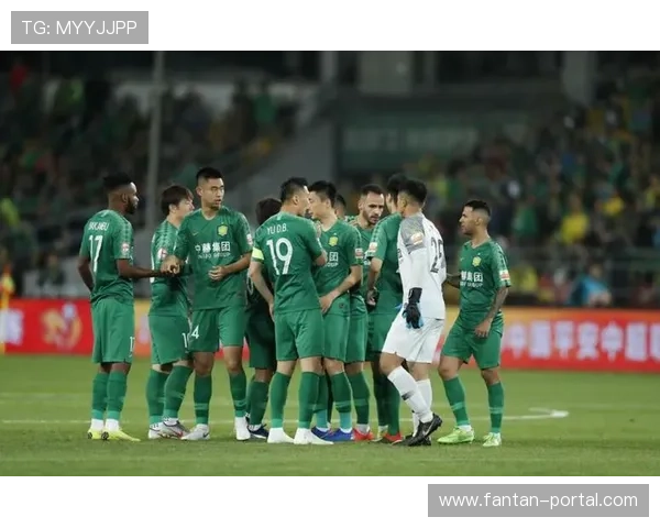 乌兹别克斯坦边路进攻策略揭秘民主刚果防守应对措施 乌兹别克斯坦边路进攻策略揭秘民主刚果防守应对措施